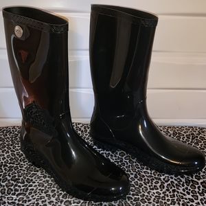 UGG Shaye Black High-Gloss Rain Boot